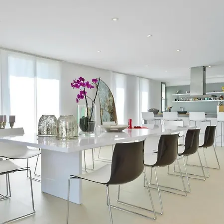Luxury Mansion, Excellent Holiday home *